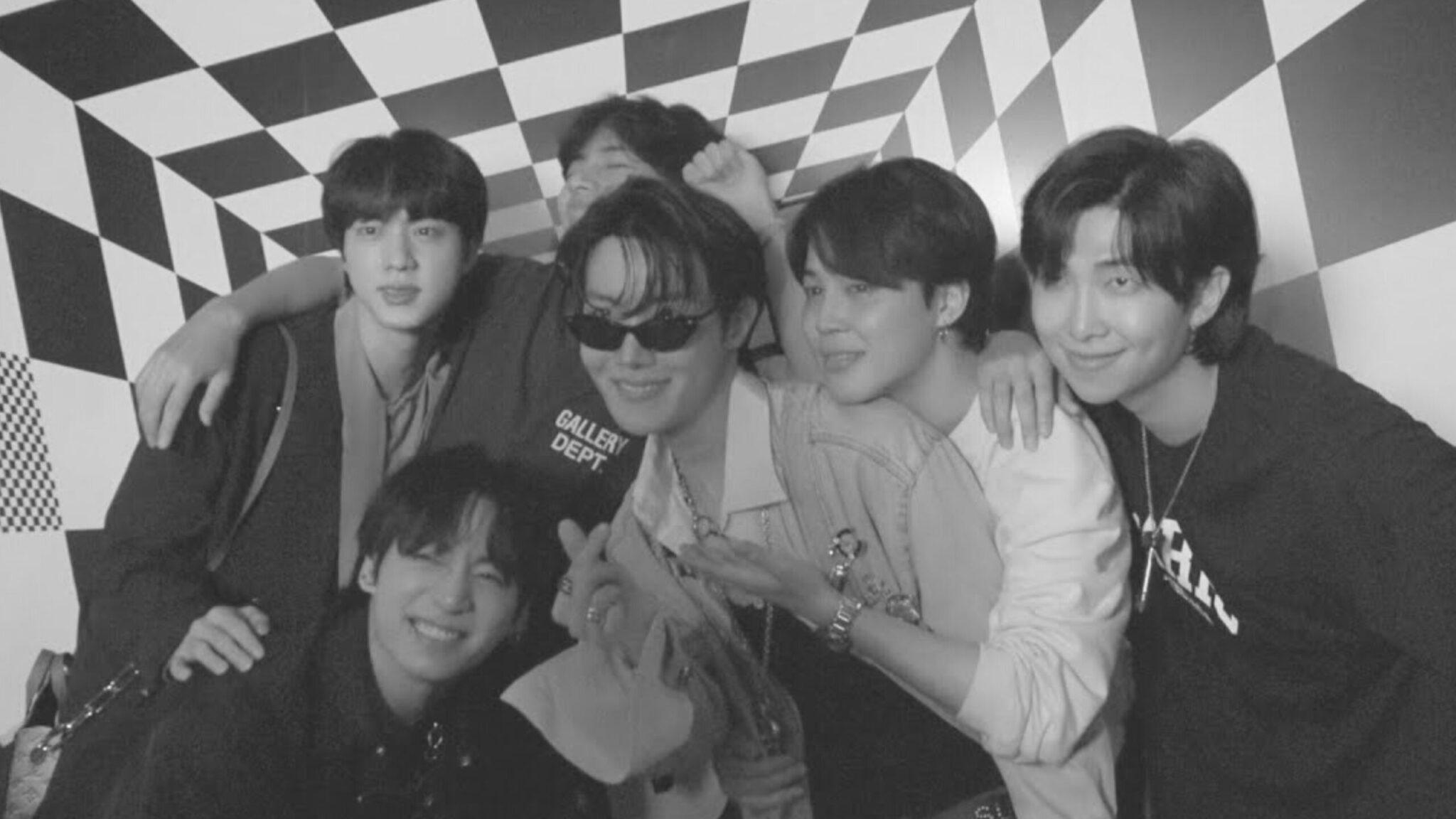 Jhope on the street - review