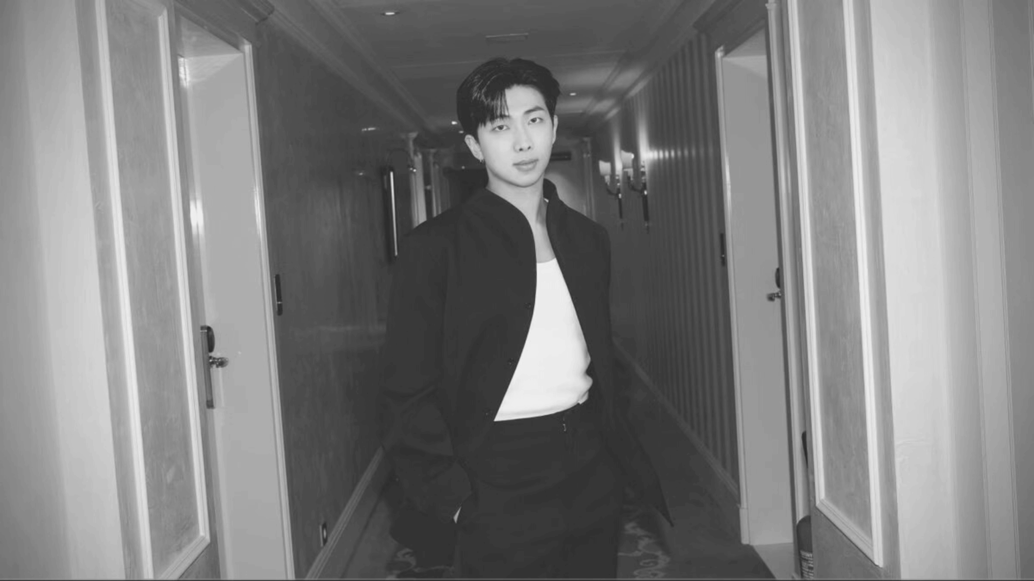 RM, líder de la banda BTS “En Corea trabajamos tan duro porque hace 70 años no había nada”
