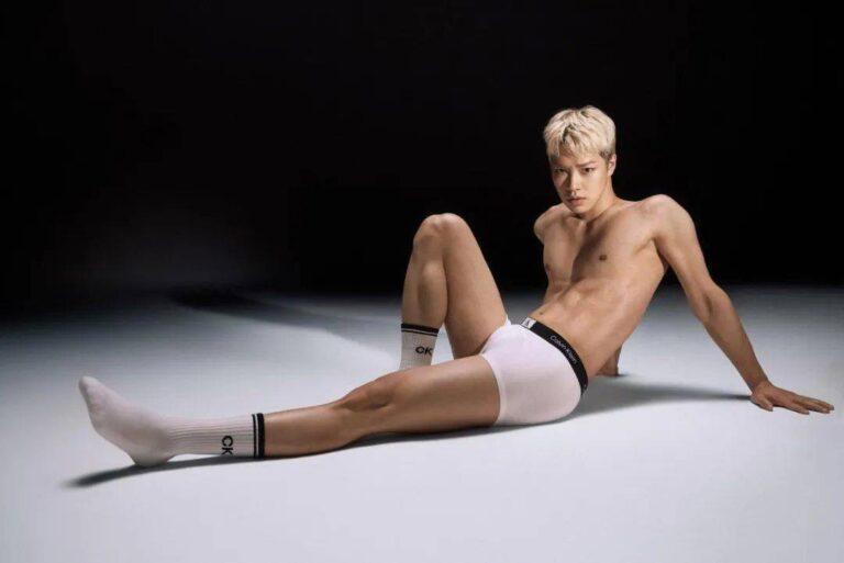 ©CALVIN KLEIN