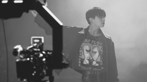 Un compositore spiega la teoria musicale dietro “Standing Next To You” di Jung Kook – Stereogum
