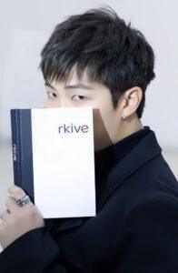 L’influenza di RM sulla letteratura: i libri consigliati dal leader dei BTS conquistano il mondo