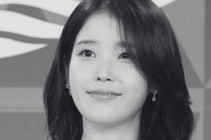 IU vince come Miglior Attrice ai Blue Dragon Series Awards