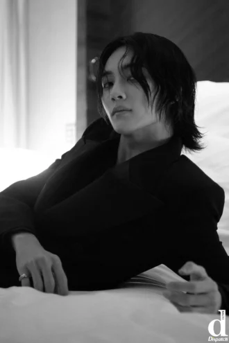 Jeonghan dei SEVENTEEN – si è arruolato a settembre 2024 – credits to the owners