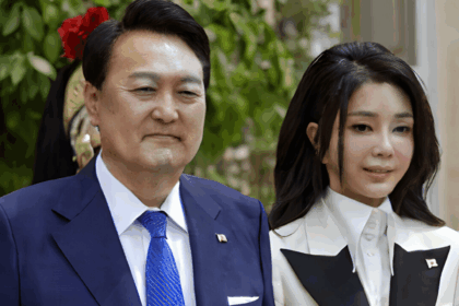 L'ex first lady sud coreana Kim Keon - hee con il marito, l'ex presidente Yoon Suk Yeol | Credits The Korea Herald