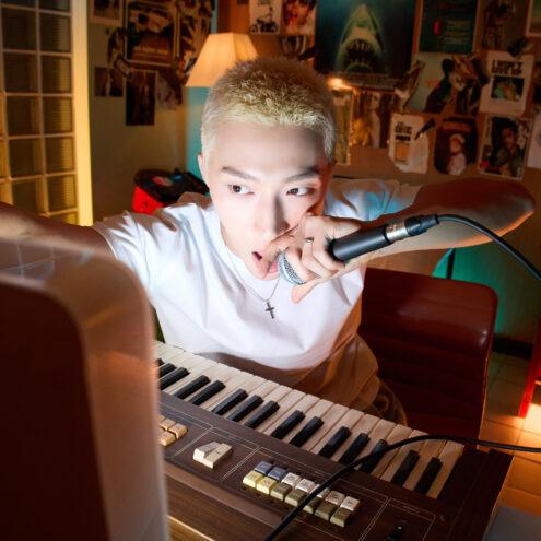from20 nel MV di Social | Credits Way Better