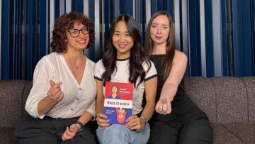 da sinistra, da sinistra, Veronica Croce, Ara Cho e Noemi Pelegalli negli studi di Spotify.