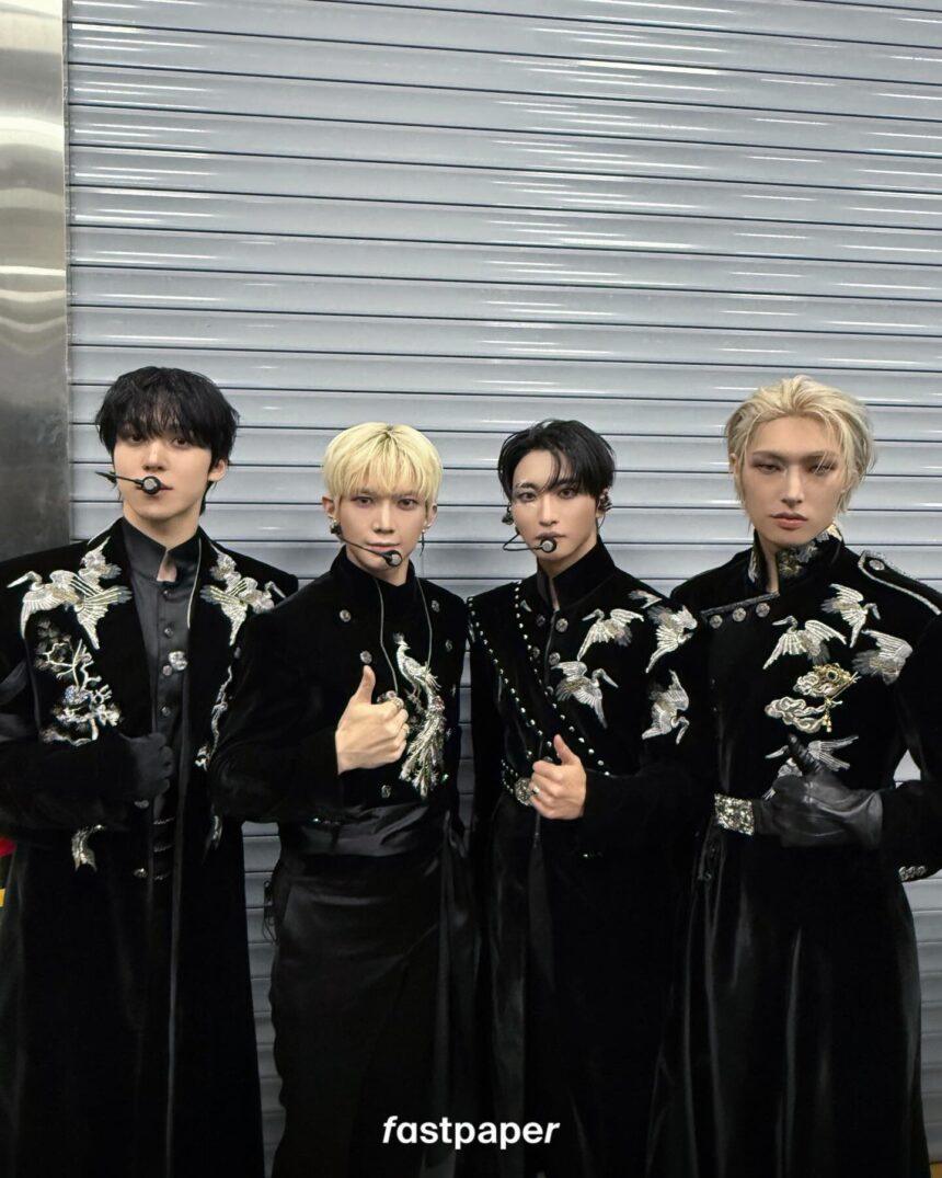 Costumi indossati dagli ATEEZ – Credits to FastPaper Magazine