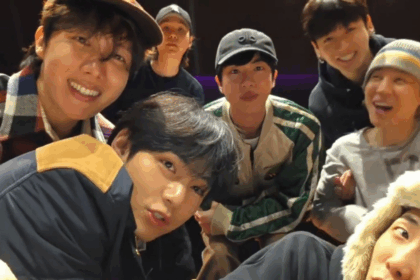 I BTS durante una live su Weverse