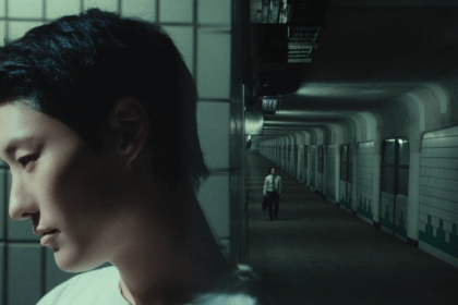 Un frame del MV di Human Extinction